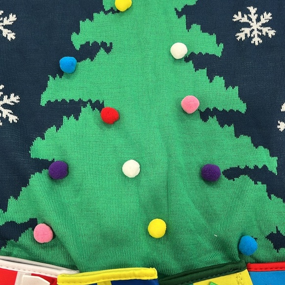 Tipsyelves christma sweater! New - Picture 3 of 7
